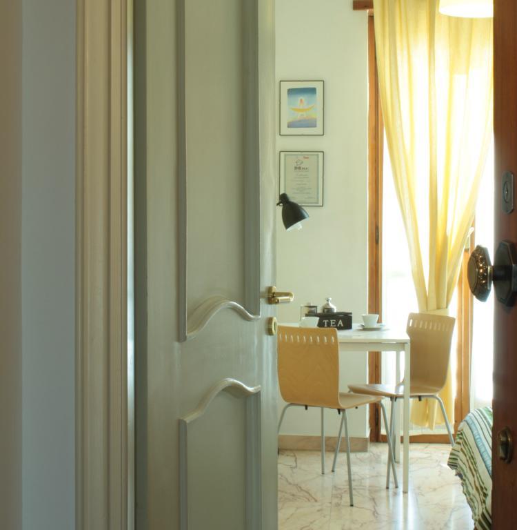 Bed and Breakfast A Casa Romar Турин Экстерьер фото